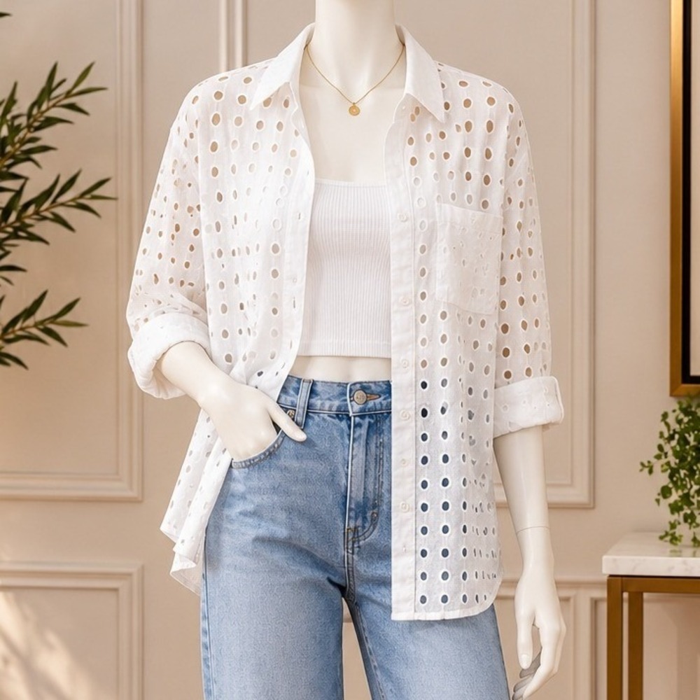True Destinations Womens Button Up Shirt White Eyelet Cotton Long Sleeve Medium